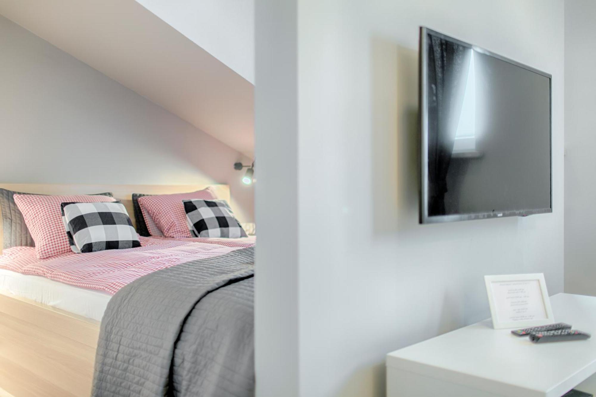 Tyzenhauz Apartments Arianska Street Krasków Εξωτερικό φωτογραφία