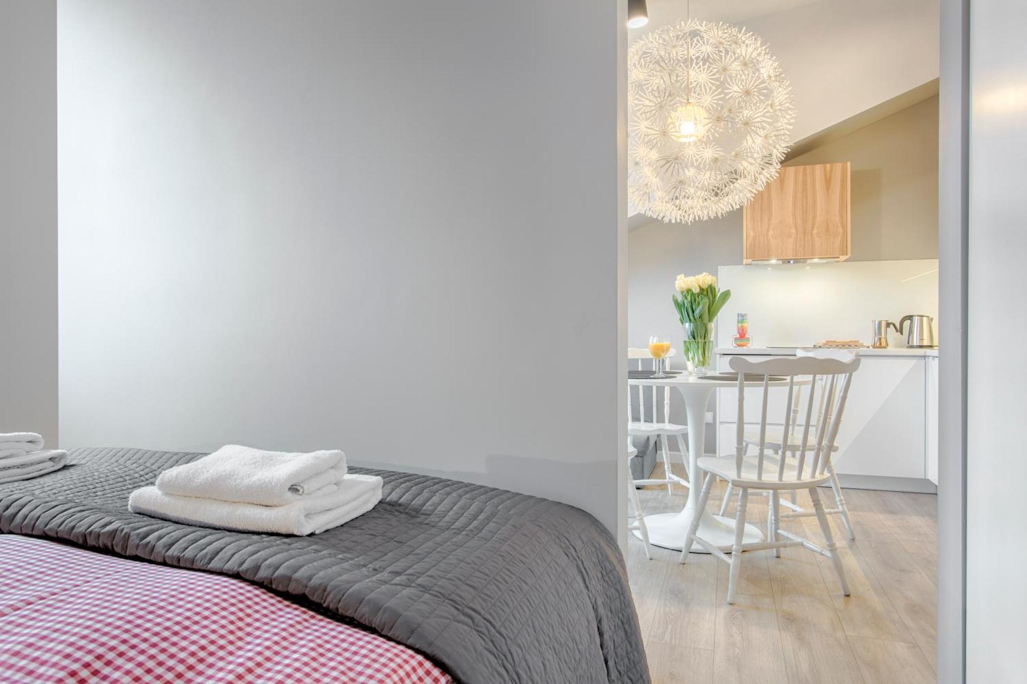 Tyzenhauz Apartments Arianska Street Krasków Εξωτερικό φωτογραφία